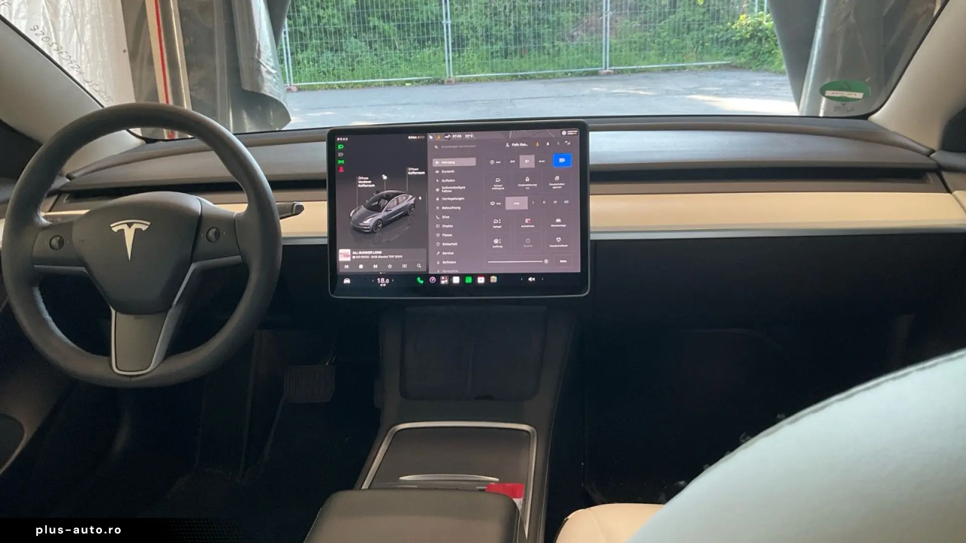 TESLA Model 3 2023 — imagine 6