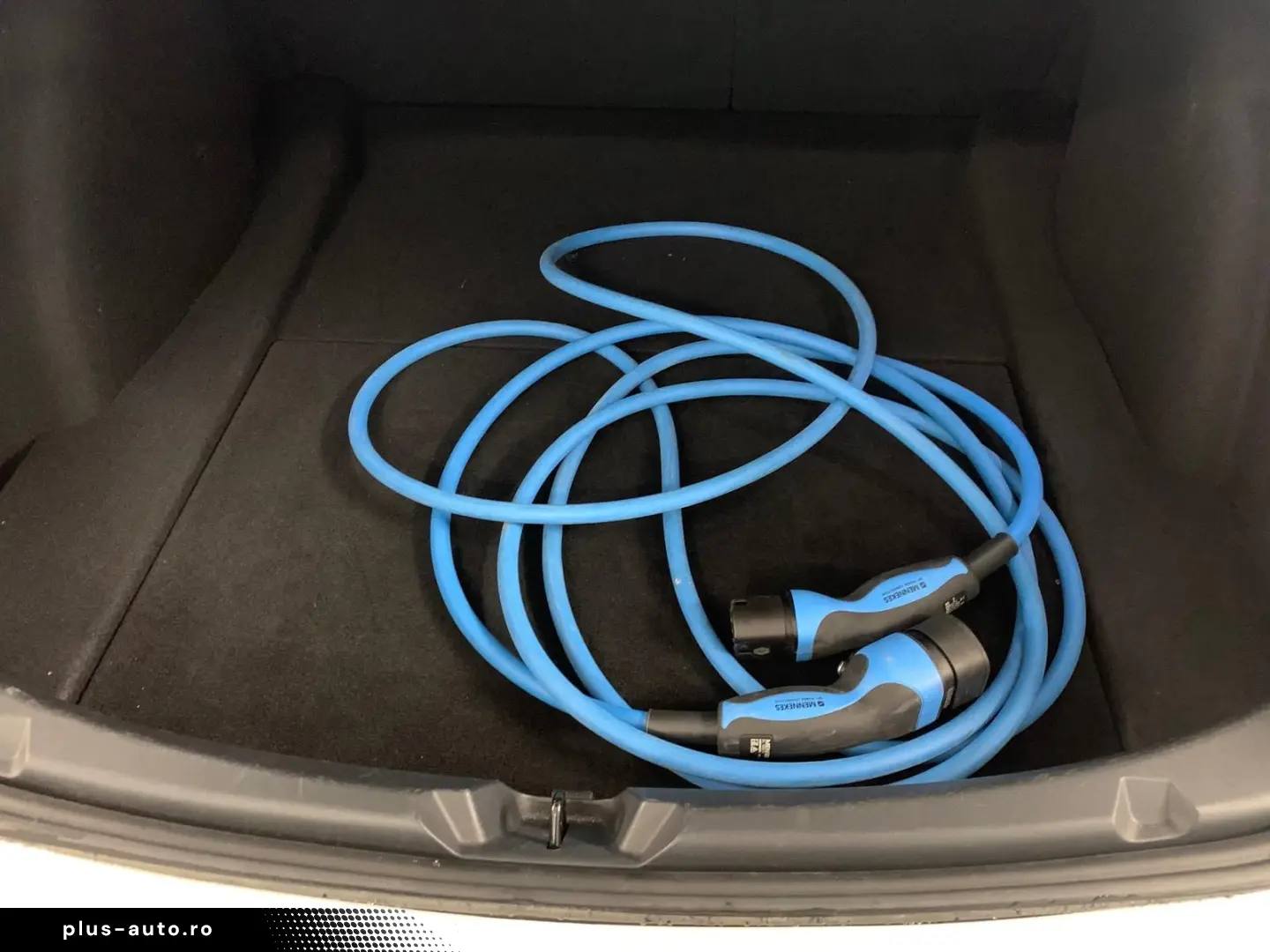 TESLA Model 3 2023 — imagine 5