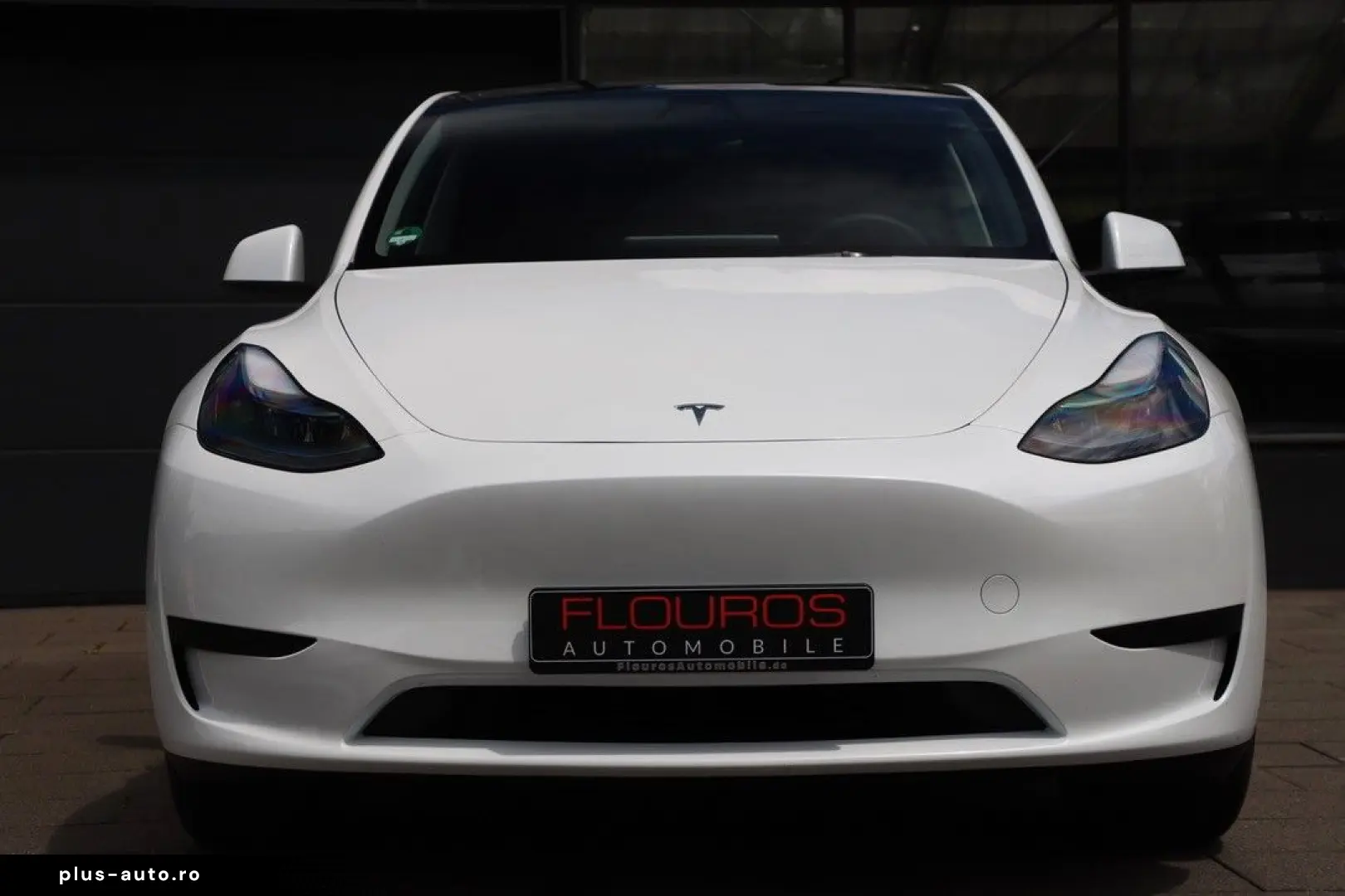 TESLA Model Y 2023 — imagine 3