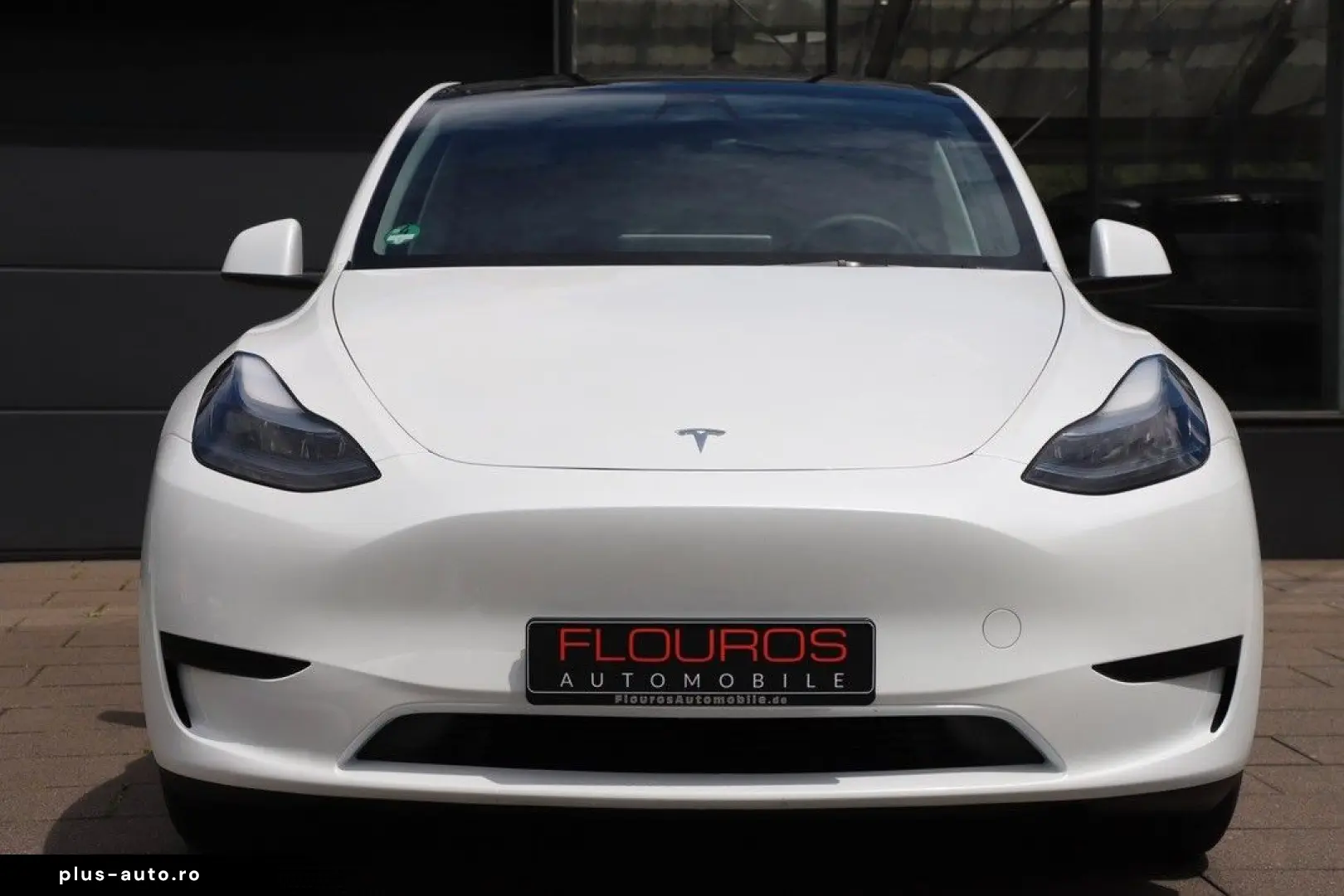 TESLA Model Y 2023 — imagine 5