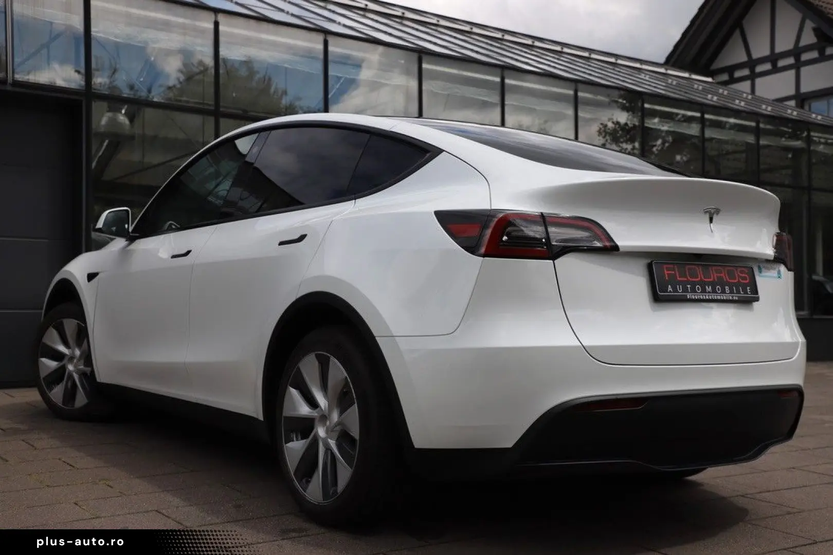 TESLA Model Y 2023 — imagine 6