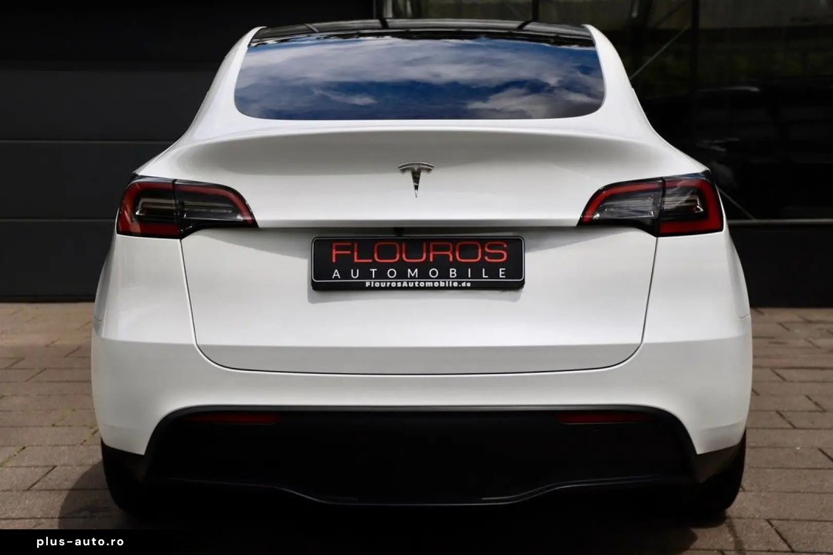 TESLA Model Y 2023 — imagine 7