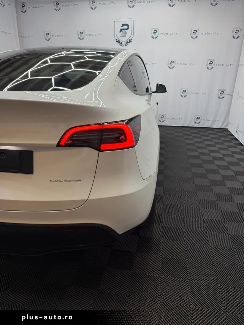 TESLA Model Y 2023 — imagine 8