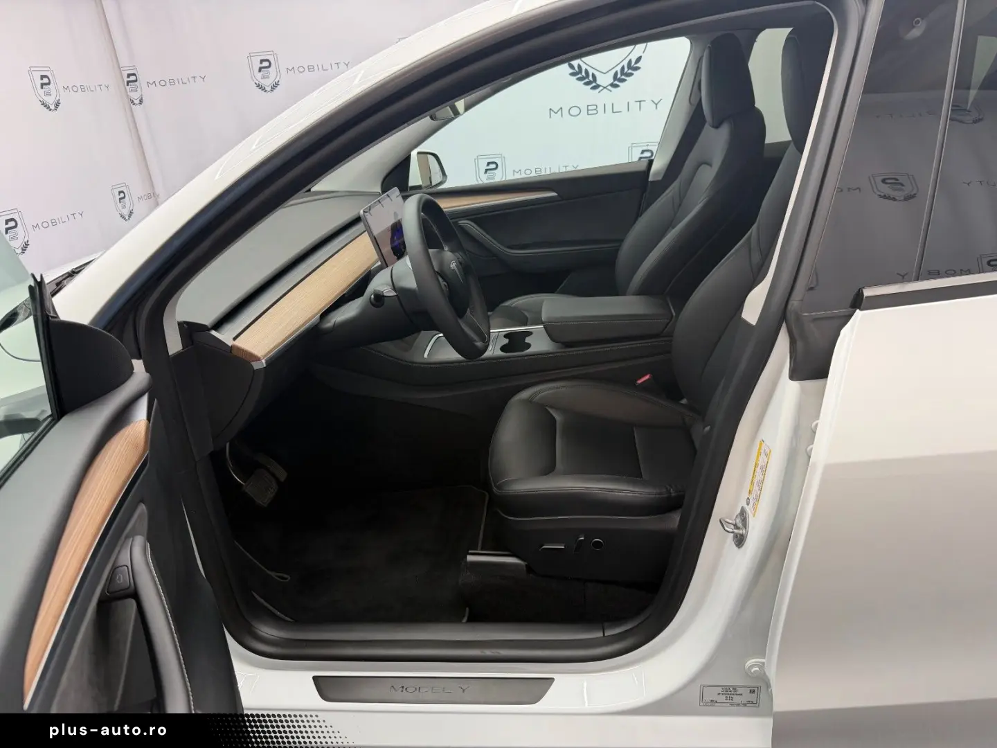 TESLA Model Y 2023 — imagine 21