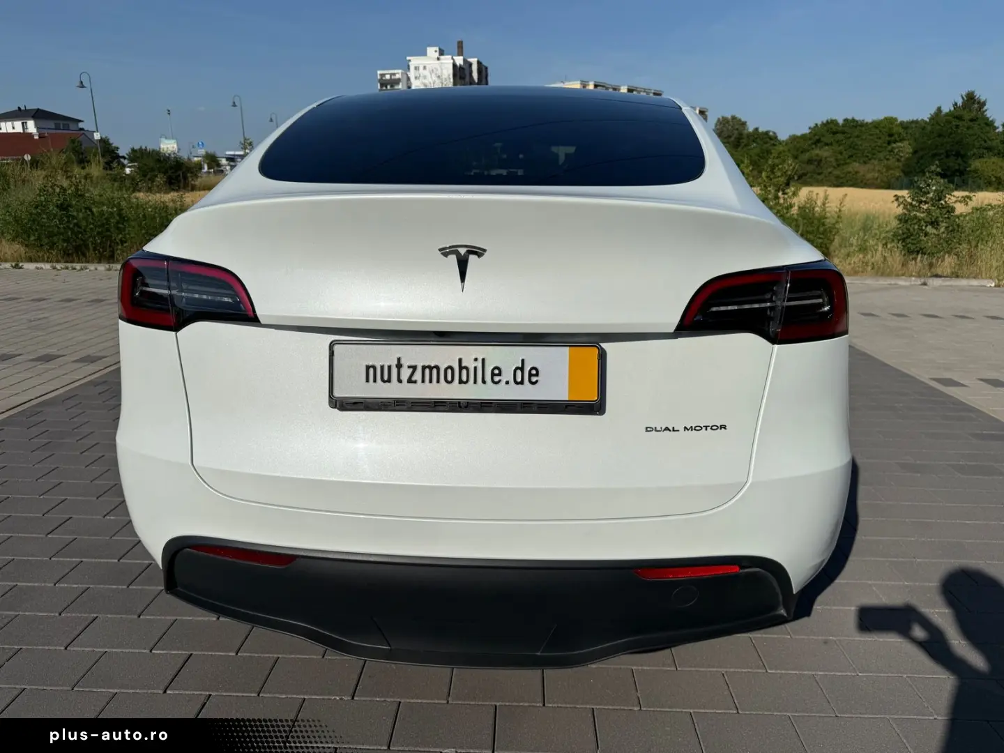 TESLA Model Y 2024 — imagine 9