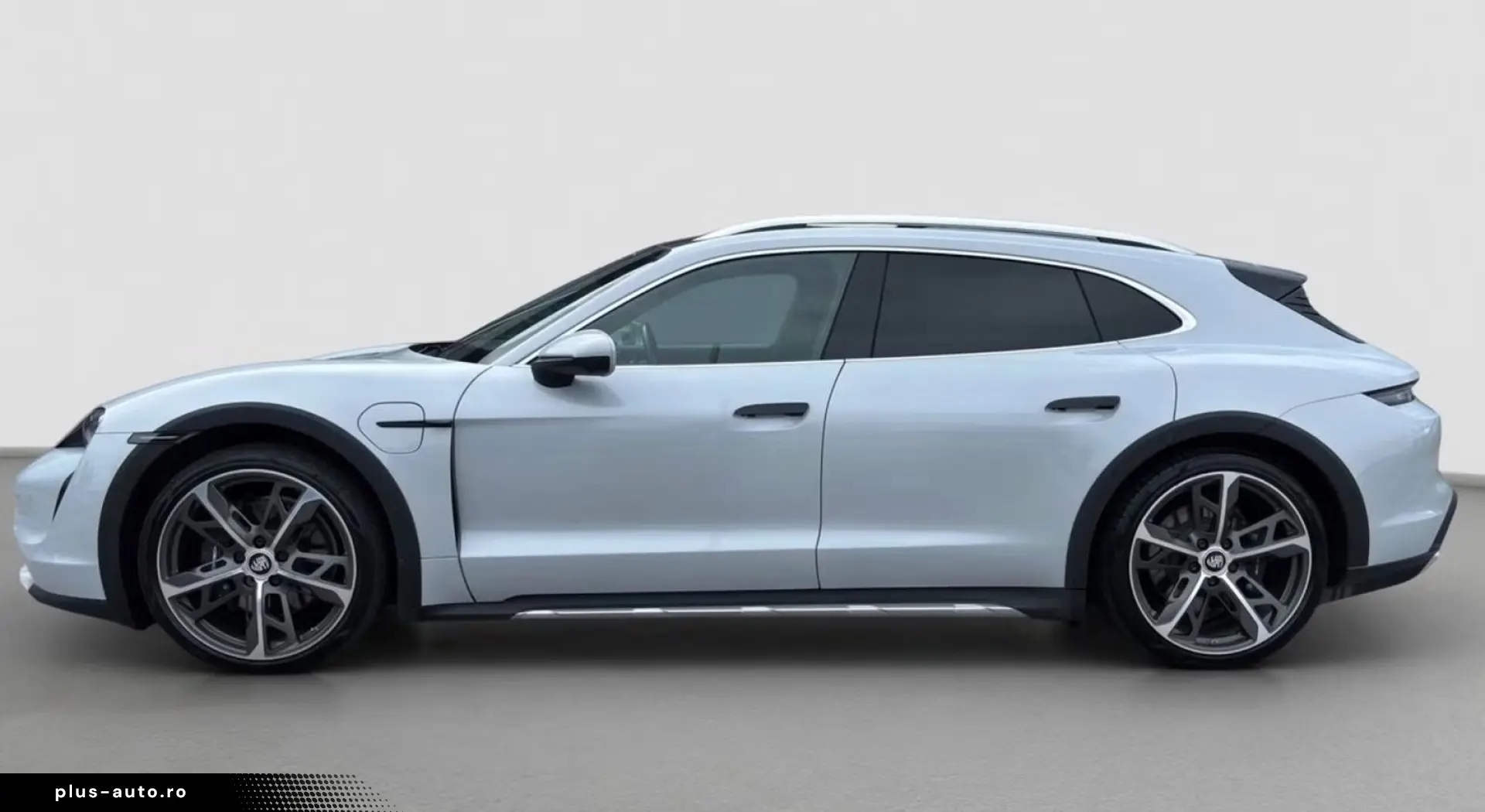 PORSCHE Taycan 2023 — imagine 2