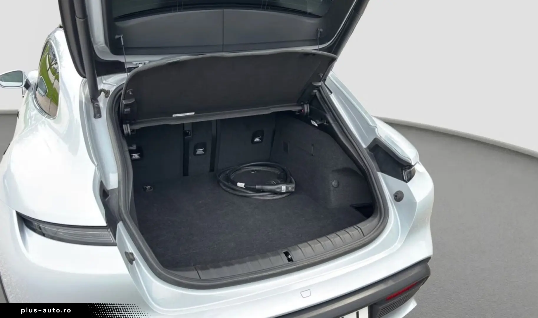 PORSCHE Taycan 2023 — imagine 11