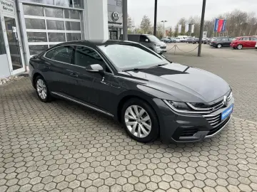 VW Arteon 2.0 TDI R-Line ACC GJR SHZ CARPLAY NAVI