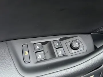 VW Arteon 2.0 TDI R-Line ACC GJR SHZ CARPLAY NAVI