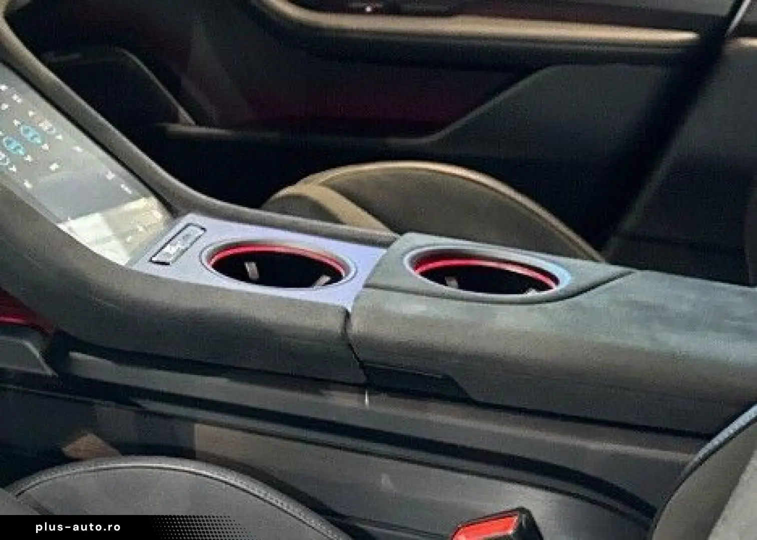 PORSCHE Taycan 2023 — imagine 12
