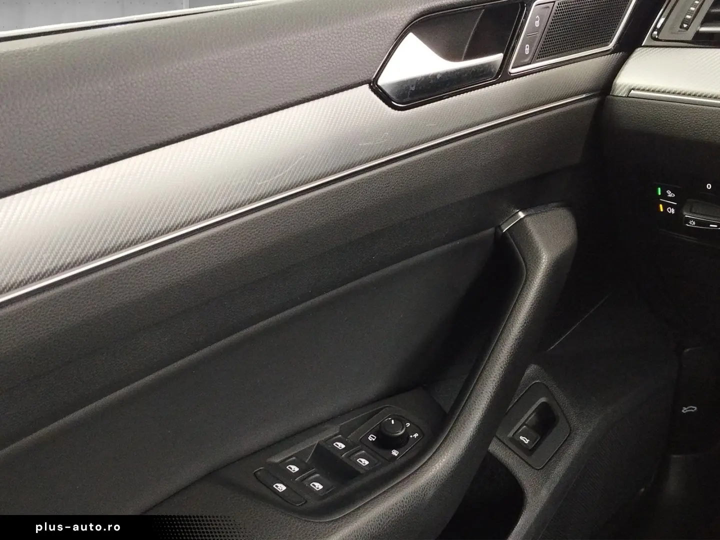 VOLKSWAGEN Arteon 2020 — imagine 12