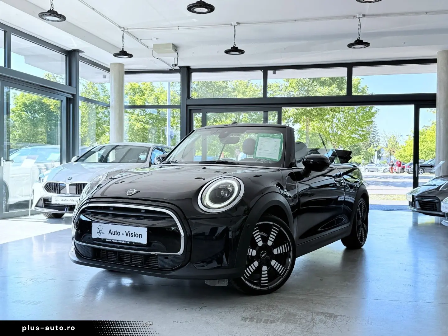 MINI Cooper Premium Plus (F57)  LED HeadUp KAM Navi
