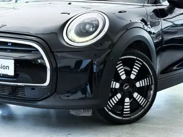 MINI Cooper Premium Plus (F57)  LED HeadUp KAM Navi
