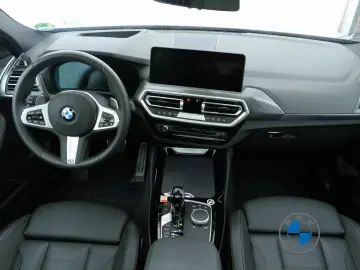 BMW X4 xDrive30d M Sport 20  AHK Pano Laserlicht HIF
