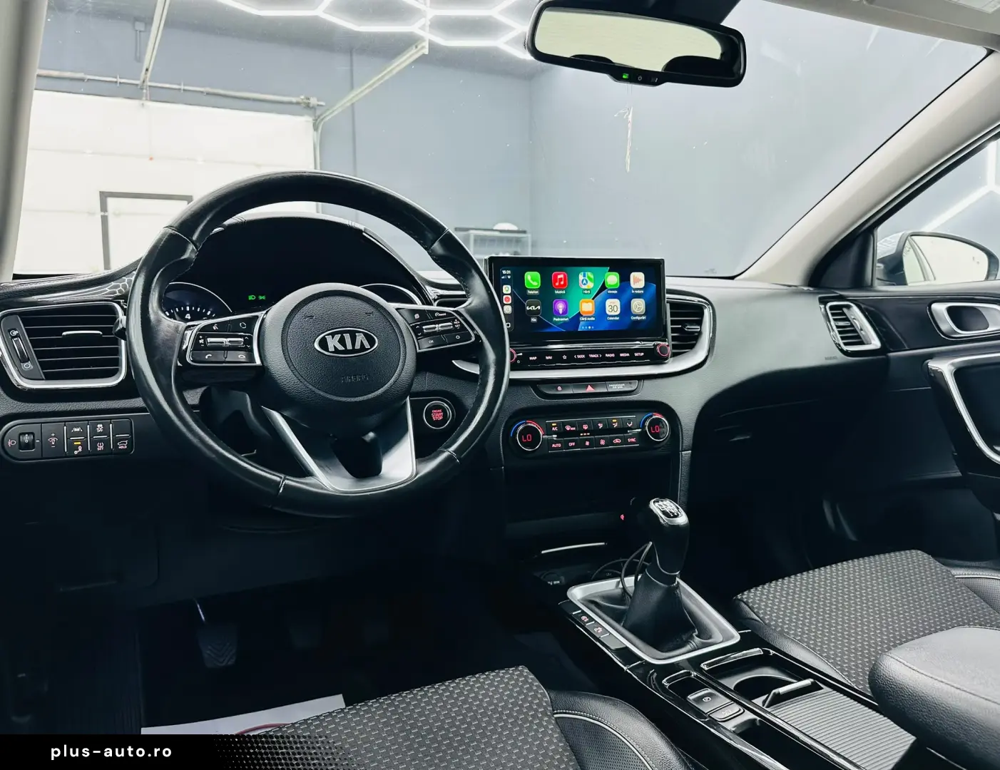 KIA Xceed 2019 — imagine 25