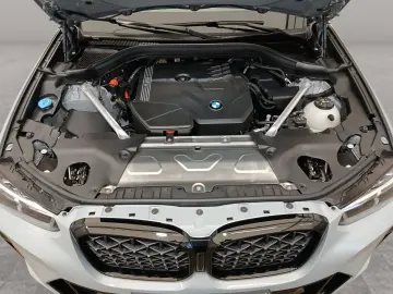 BMW X4 xDrive20i M Sport Navi Head-Up AHK PA Kamera