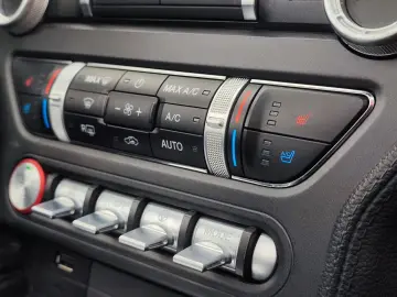 FORD Mustang Convertible 2.3 EcoBoost Premium LED