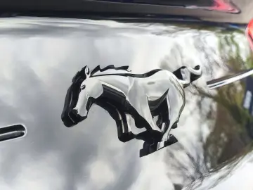 FORD Mustang Convertible 2.3 EcoBoost Premium LED