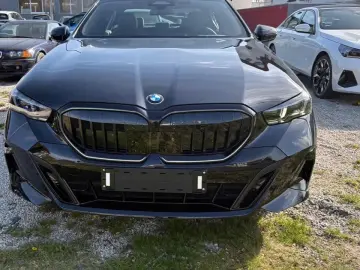 BMW 520 i M Sport Panorama LED Kamera