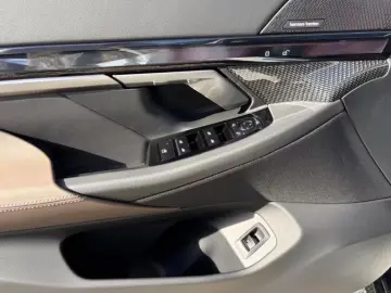 BMW 520 i M Sport Panorama LED Kamera