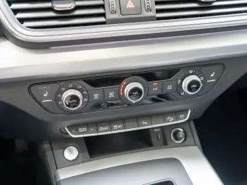 AUDI Q5 40 TDI quattro S Line s tronic LED NAVI SHZ