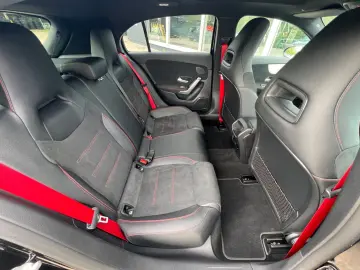 MERCEDES-BENZ A 35 AMG 4Matic Leder LED