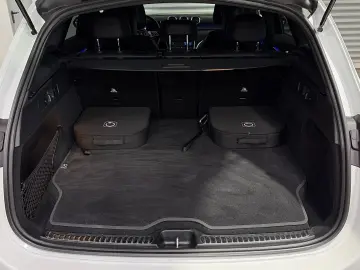 MERCEDES-BENZ GLC 300 de 4M Avantgarde AMG-Felge Dig…