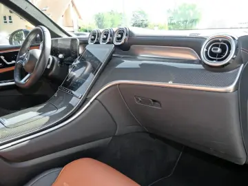 MERCEDES-BENZ GLC 300 e 4M AMG Night Distronic  360