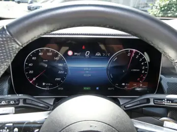 MERCEDES-BENZ GLC 300 e 4M AMG Night Distronic  360