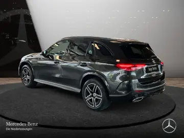 MERCEDES-BENZ GLC 300 e 4M AMG Night DigiLight Kam Pano AHK
