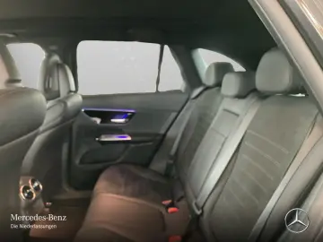 MERCEDES-BENZ GLC 300 e 4M AMG Night DigiLight Kam Pano AHK