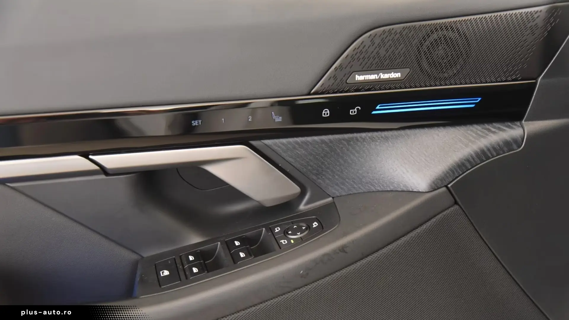 BMW 5 Series 2025 — imagine 8