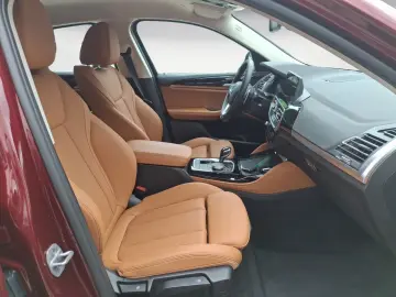 BMW X4 xDrive20i AT Navi Bluetooth PDC MP3 Schn. Hea