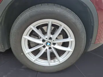 BMW X4 xDrive20i AT Navi Bluetooth PDC MP3 Schn. Hea