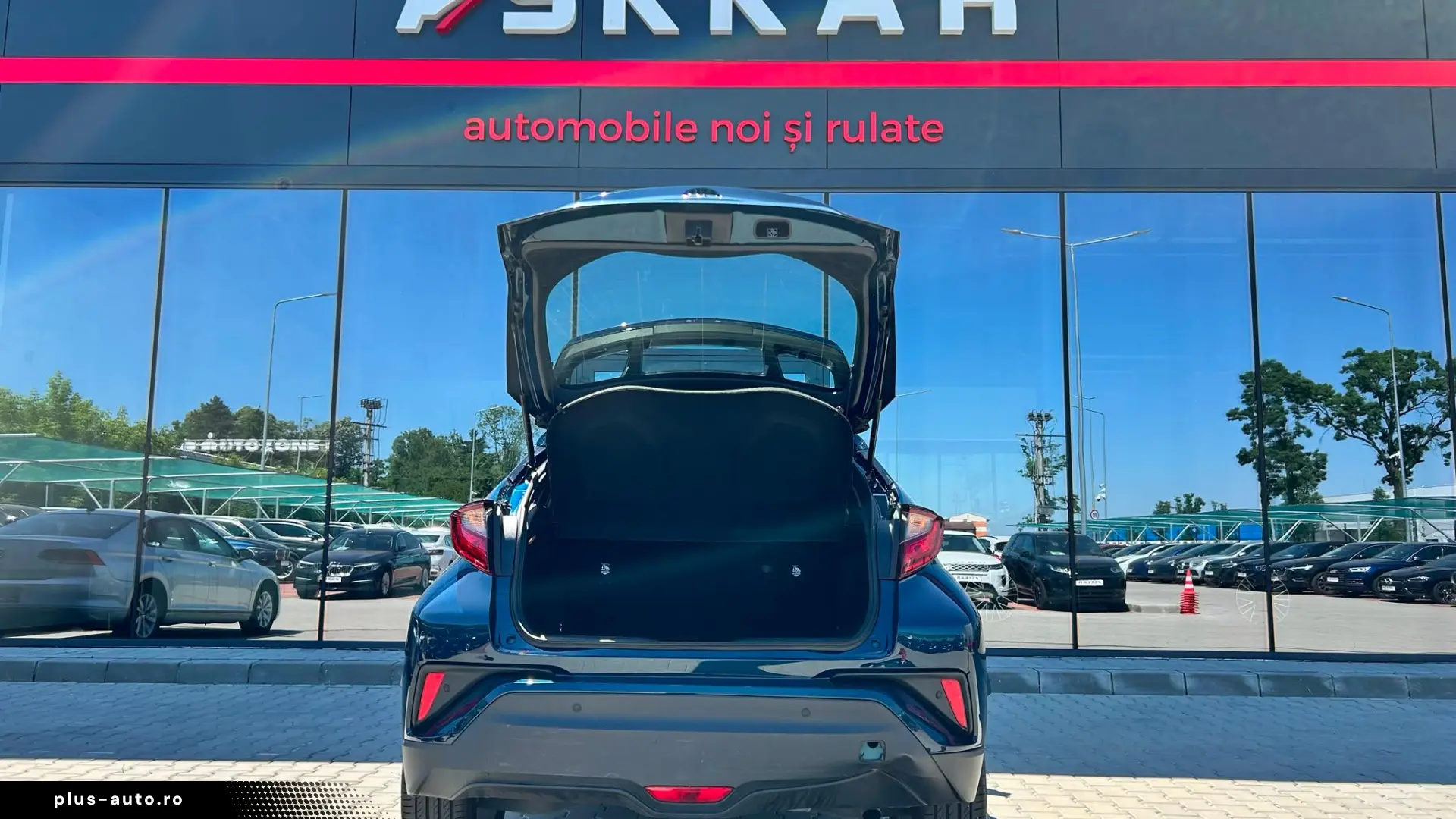 Toyota C-HR 1.8 HSD 122 CP 4x2 CVT C-enter 2023