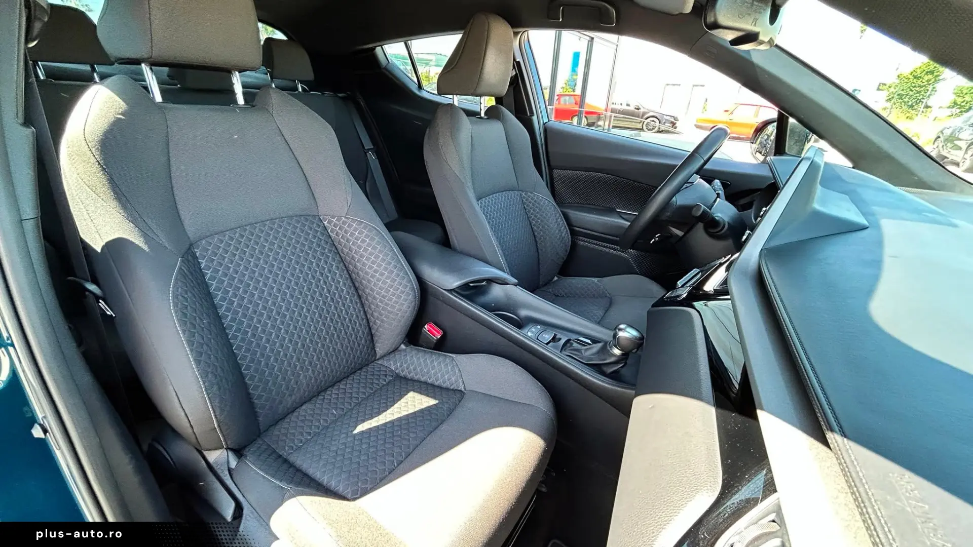 Toyota C-HR 1.8 HSD 122 CP 4x2 CVT C-enter 2023