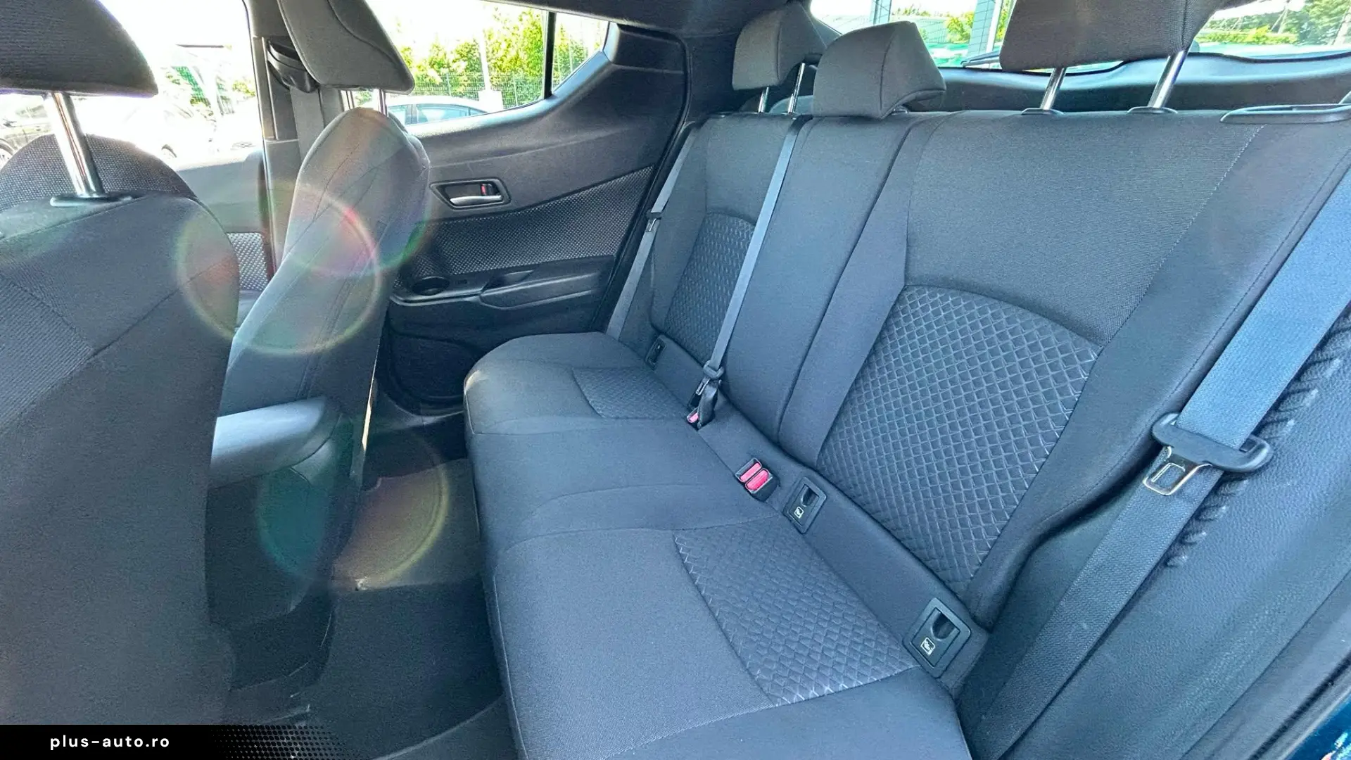 Toyota C-HR 1.8 HSD 122 CP 4x2 CVT C-enter 2023