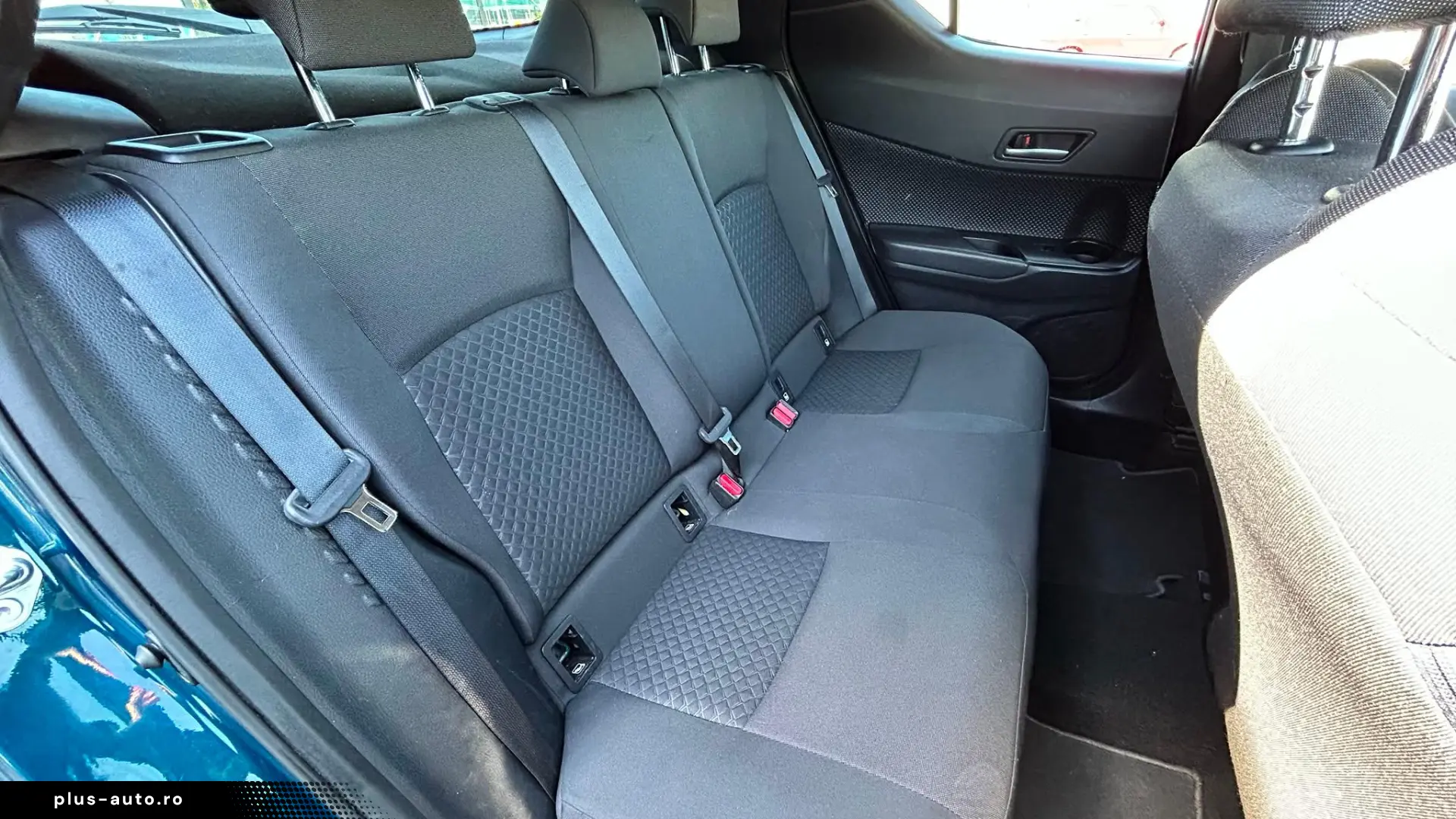 Toyota C-HR 1.8 HSD 122 CP 4x2 CVT C-enter 2023