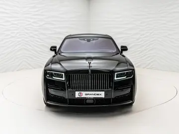 Rolls-Royce Ghost Black Badge Shooting Star Rear TV