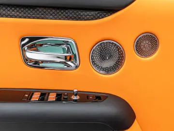 Rolls-Royce Ghost Black Badge Shooting Star Rear TV