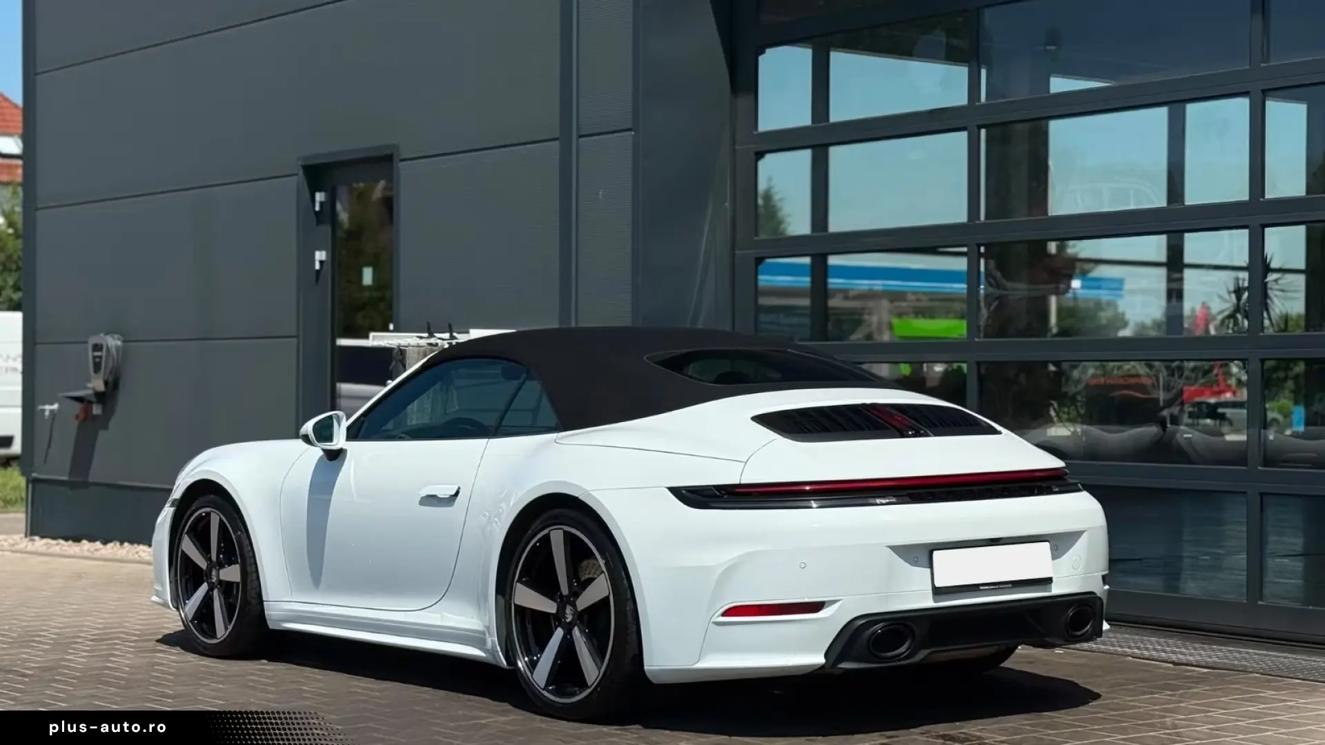 PORSCHE 911 2024 — imagine 7