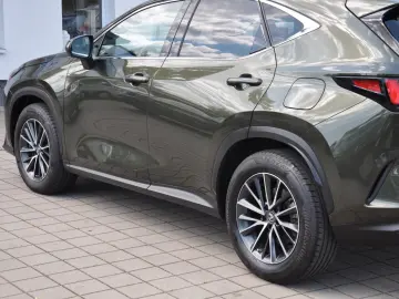 LEXUS NX 450 h  E-Four NAVI-LEDER-360 -LED-ACC-8FACH