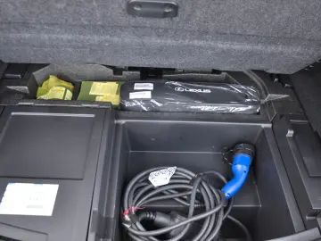 LEXUS NX 450 h  E-Four NAVI-LEDER-360 -LED-ACC-8FACH