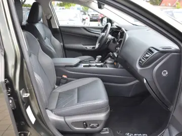 LEXUS NX 450 h  E-Four NAVI-LEDER-360 -LED-ACC-8FACH