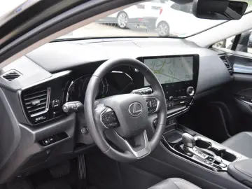 LEXUS NX 450 h  E-Four NAVI-LEDER-360 -LED-ACC-8FACH