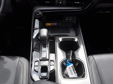 LEXUS NX 450 h  E-Four NAVI-LEDER-360 -LED-ACC-8FACH