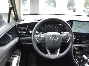 LEXUS NX 450 h  E-Four NAVI-LEDER-360 -LED-ACC-8FACH