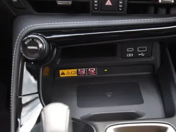 LEXUS NX 450 h  E-Four NAVI-LEDER-360 -LED-ACC-8FACH