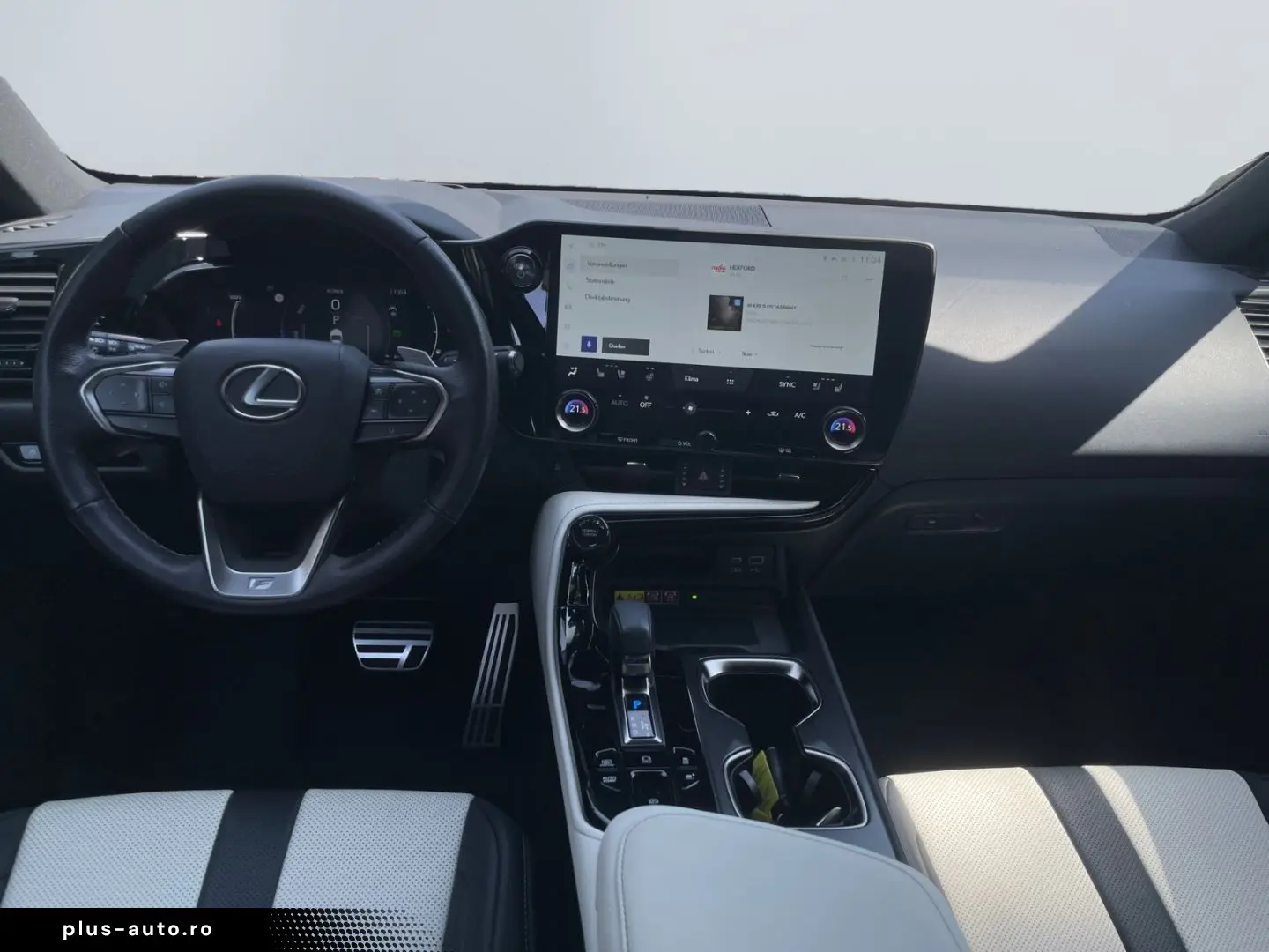 LEXUS NX 2022 — imagine 9