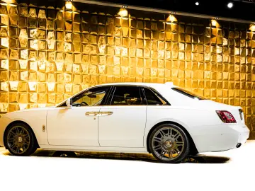 Rolls-Royce Ghost   Shooting Star  TV  HUD  Massage